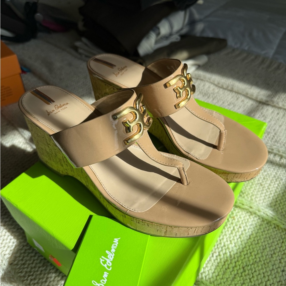 Sam Edelman Cream and Tan Thong Sandals